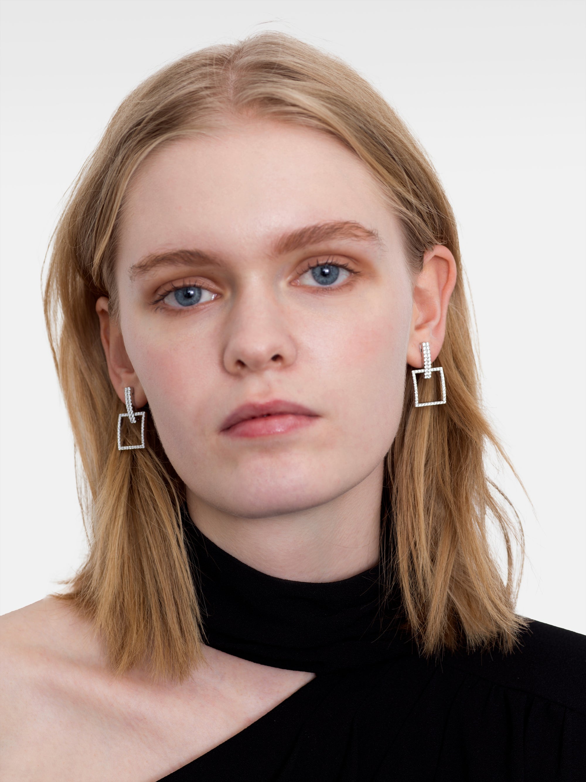 Fregio Earrings - White Gold, Diamonds