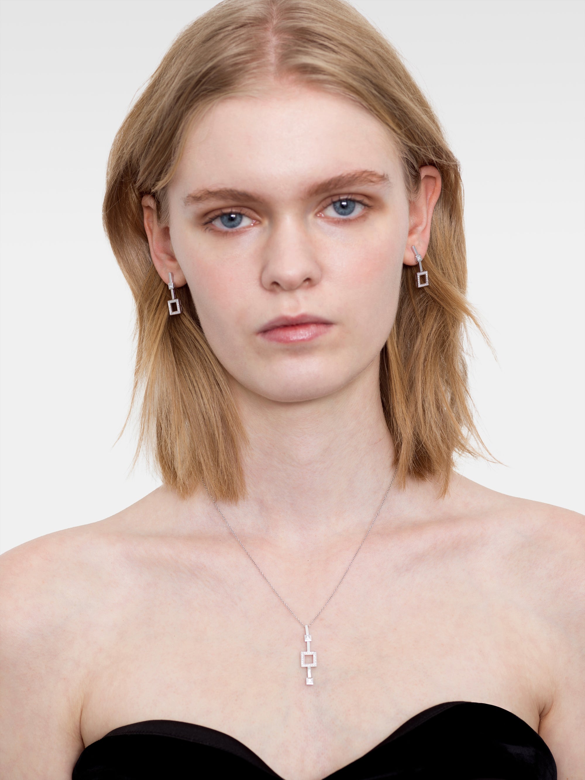 Iuno Earrings