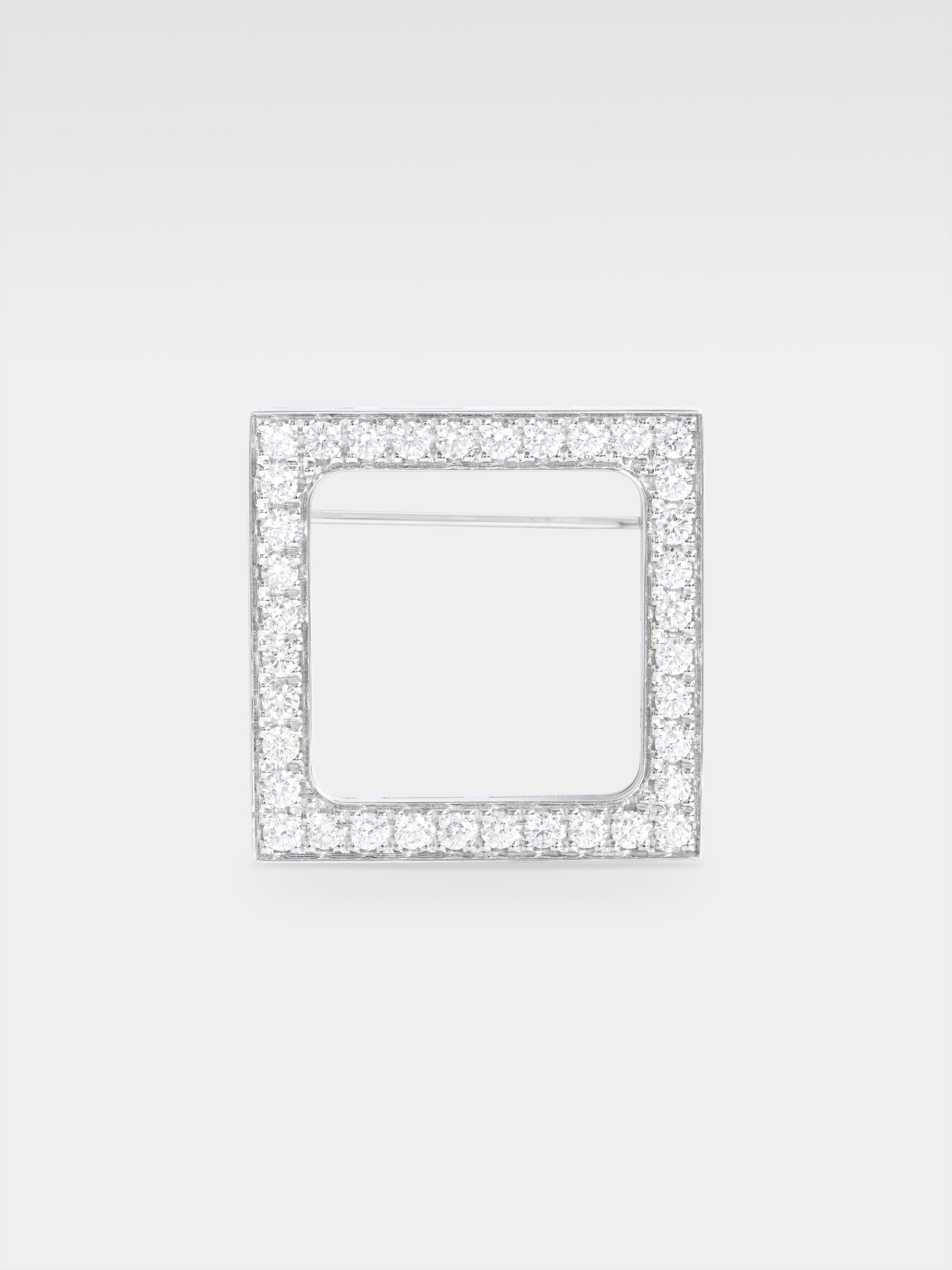 Iulia Brooch