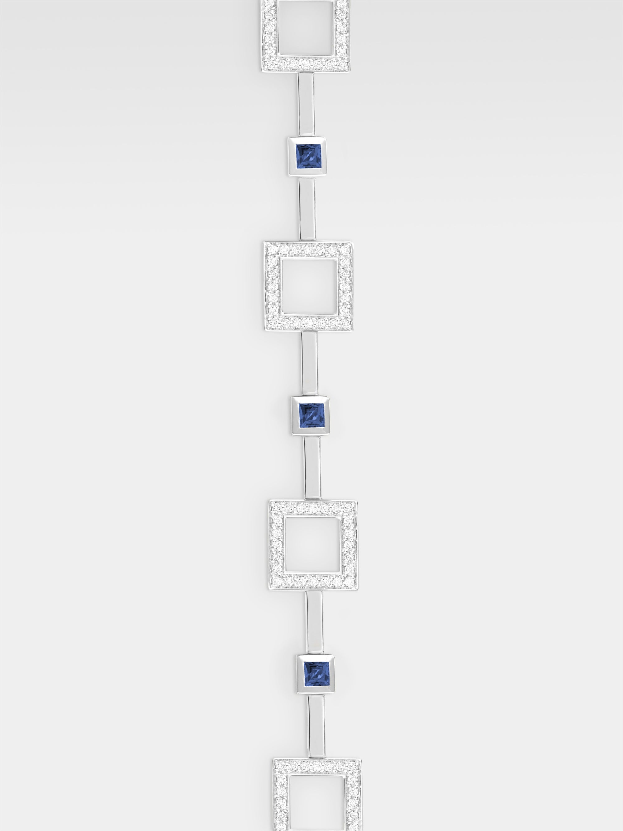 Iuno Bracelet - White Gold, Diamonds, Sapphires