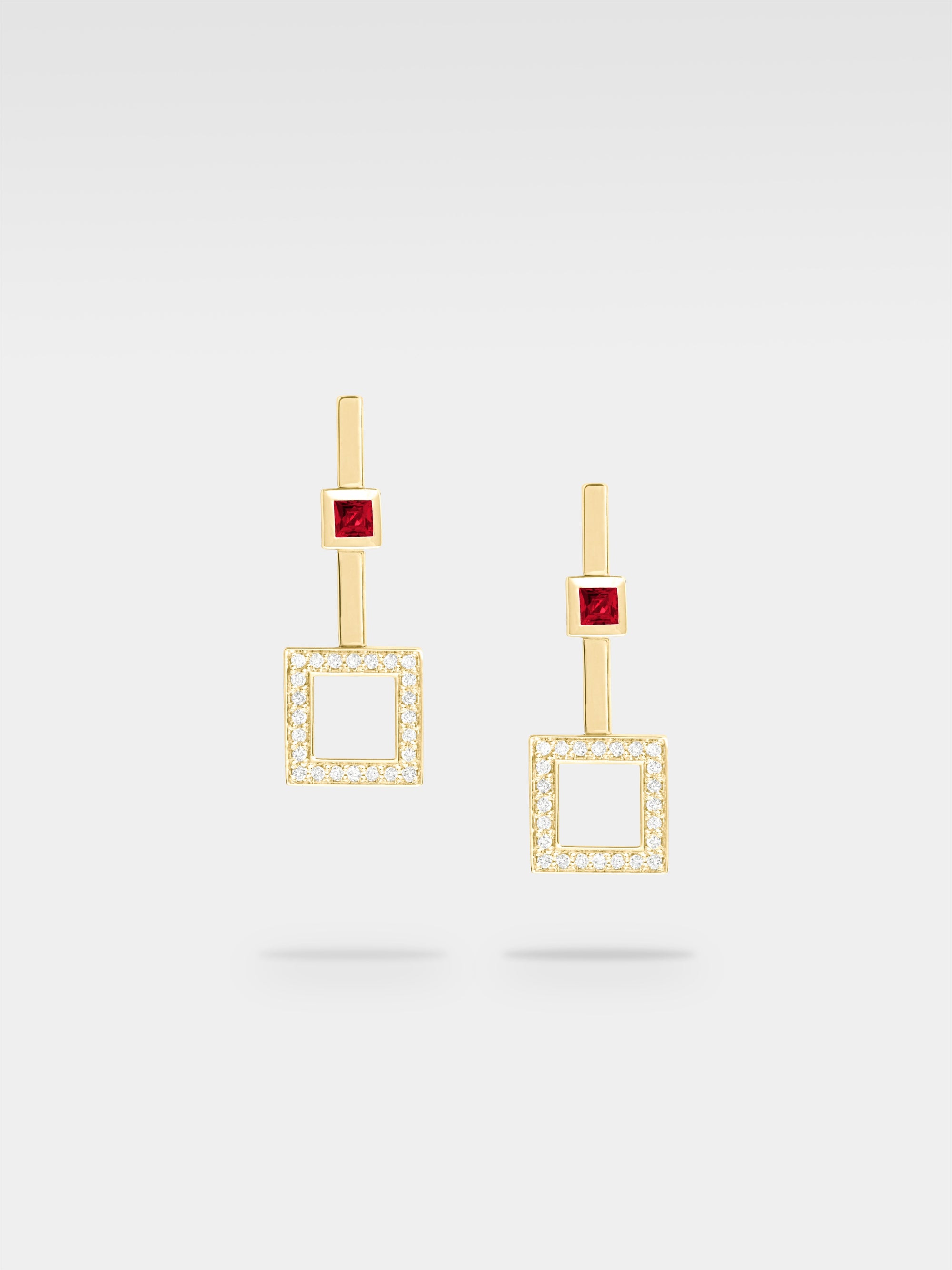 Iuno Earrings