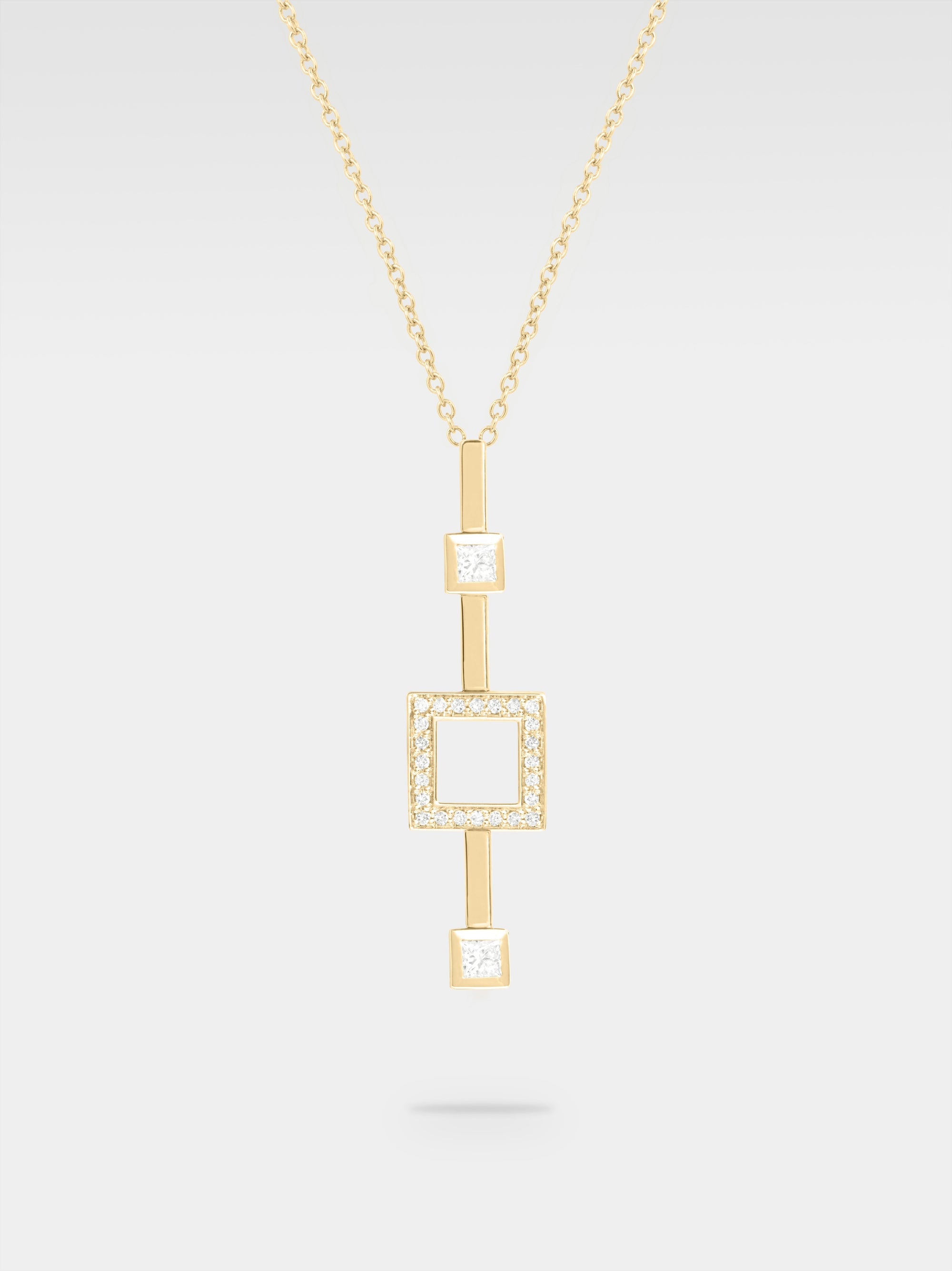 Iuno Pendant